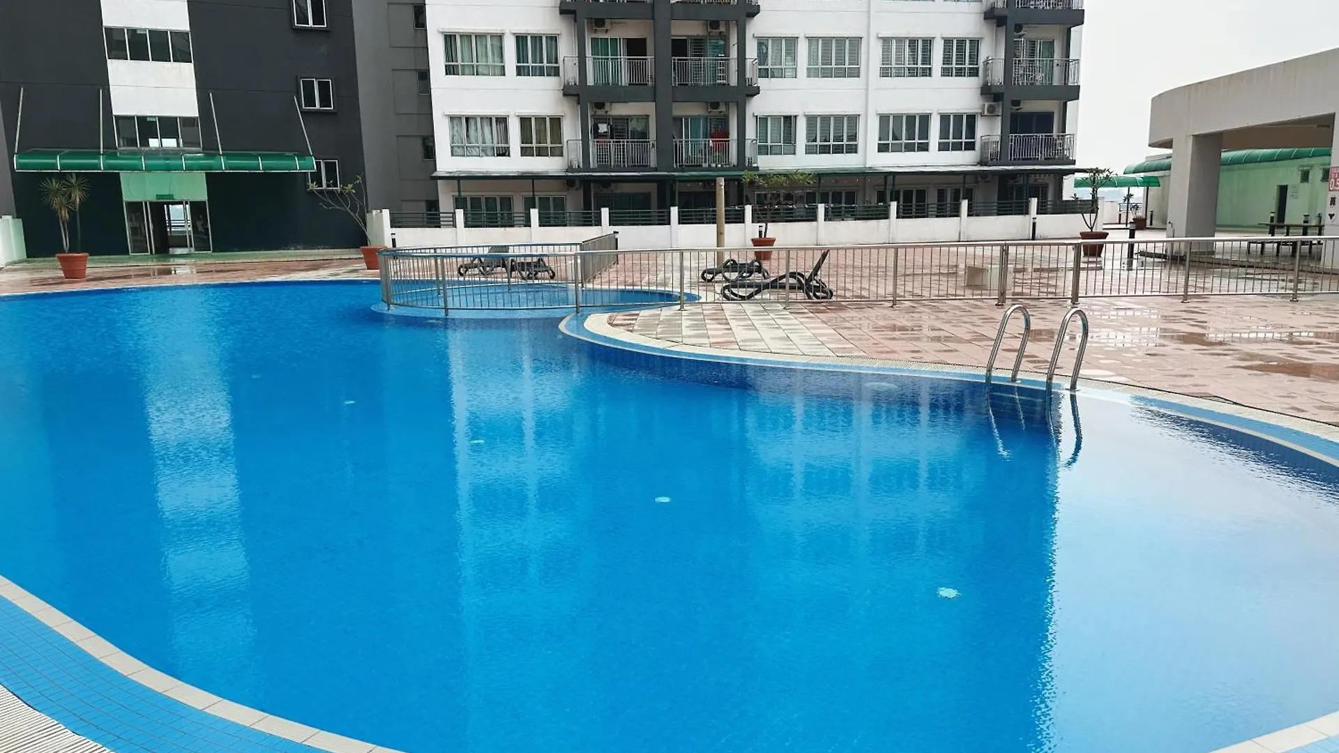 Bukit Jalil 9 Pax, Oug, Old Klang Road, Midvalley, Pavilion 2, Puchong, Kuala Lumpur 0*,  Malajsie