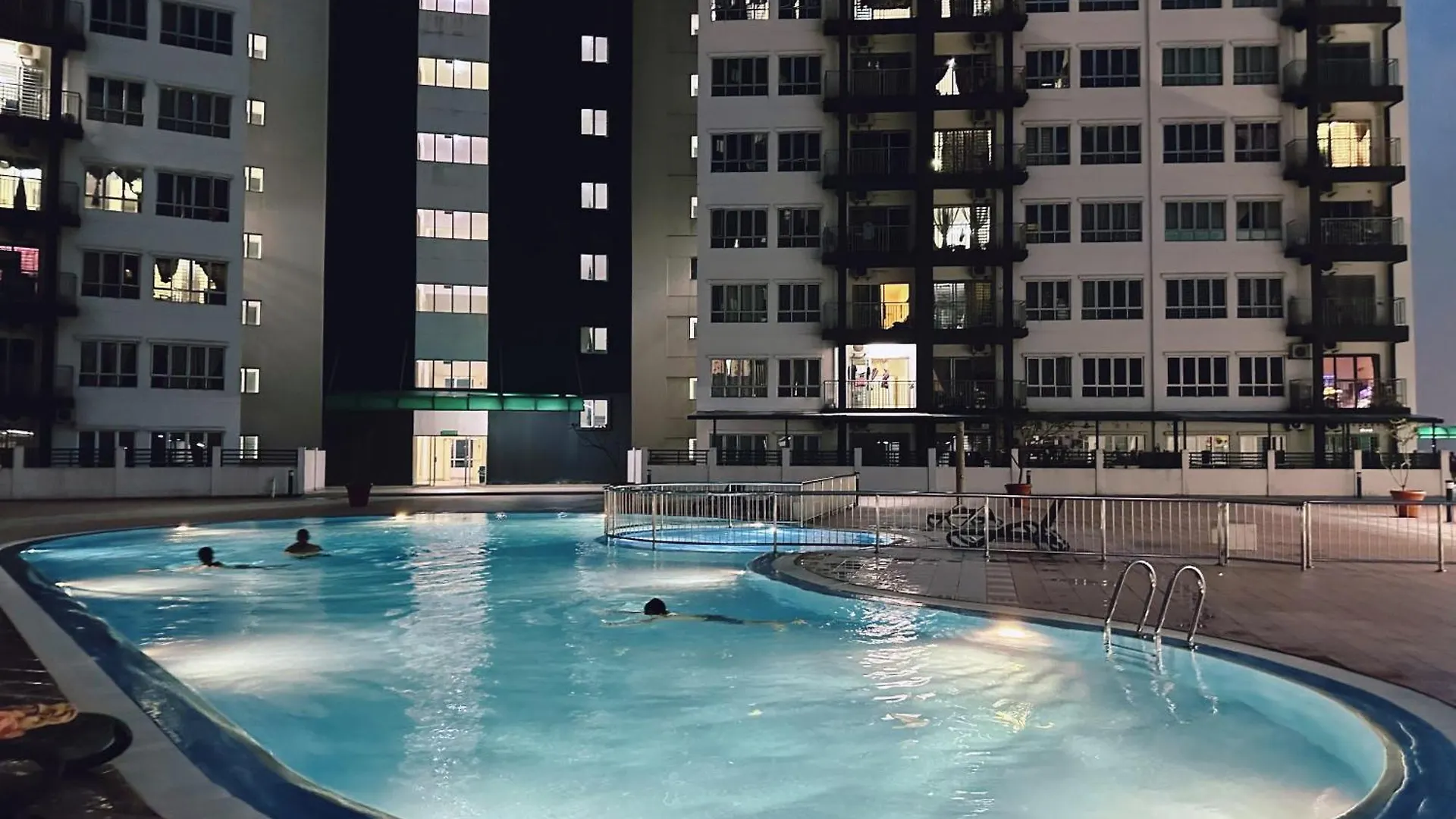 Bukit Jalil 9 Pax, Oug, Old Klang Road, Midvalley, Pavilion 2, Puchong, Kuala Lumpur Apartmán