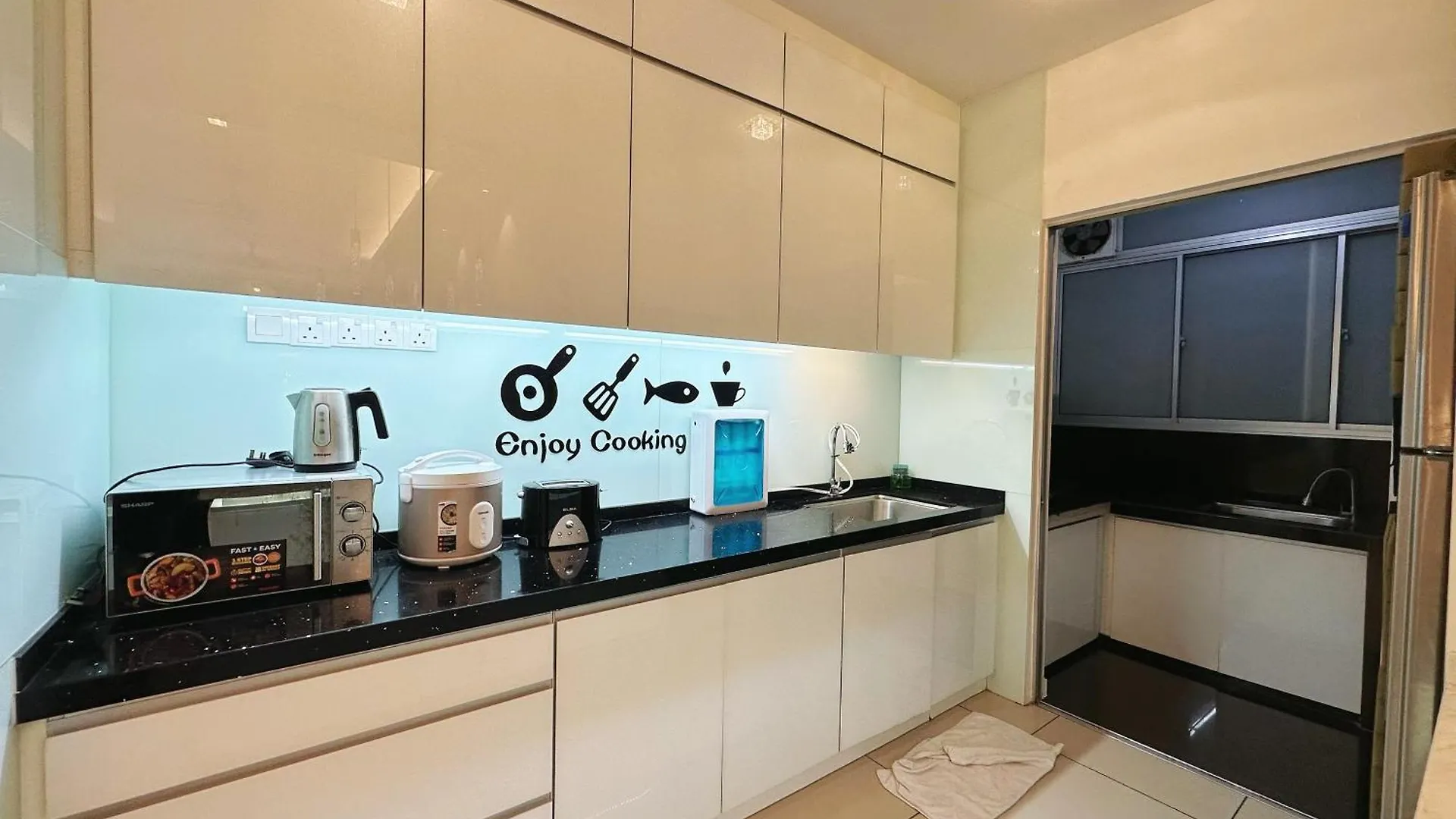 Bukit Jalil 9 Pax, Oug, Old Klang Road, Midvalley, Pavilion 2, Puchong, Kuala Lumpur 0*,